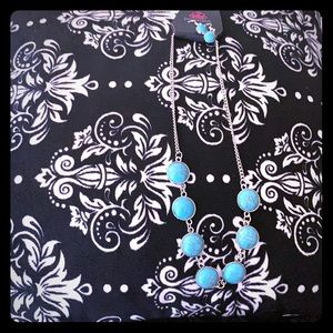 Necklace and earring set